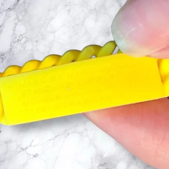 New Marc by Marc Jacobs Bracelet Safety Yellow Stretch Braided Silicone - Picture 5 of 5